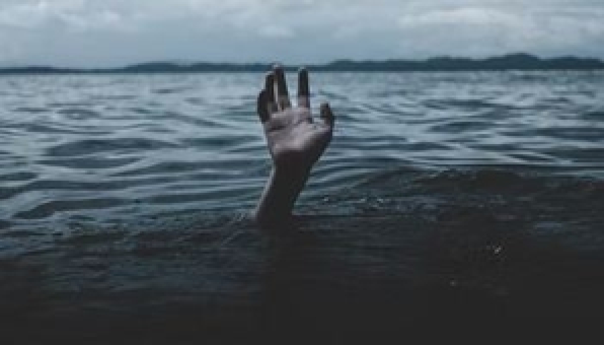 पटना: गंगा दशहरा पर नाव पलटी, एक ही परिवार के छह लोग लापता